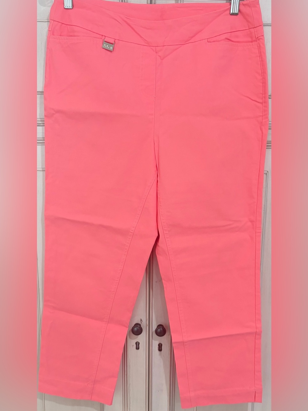 NWOT Lulu-B SZ 12 Contemporary Capri Pants Bright Peach